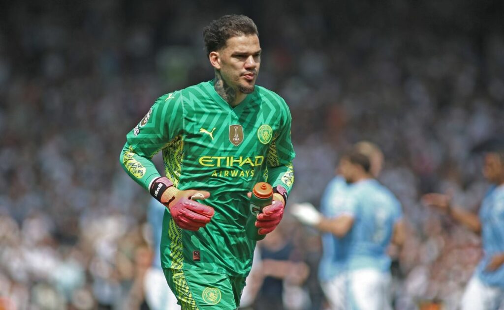 Al-Nassr offers massive contract to Man City star Ederson