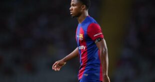 Barcelona attacking duo pushing strong in pre-season to impress Hansi Flick