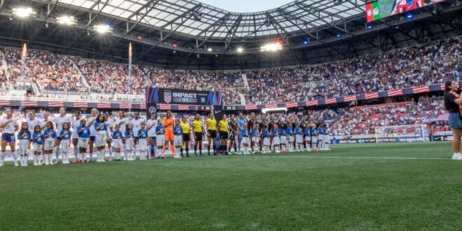 Improved USWNT win hard-fought 1-0 victory against Mexico