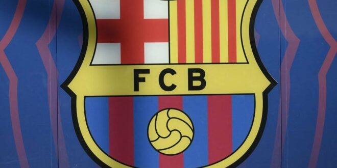 Barcelona still include three stars on squad list on official website despite contract expiry