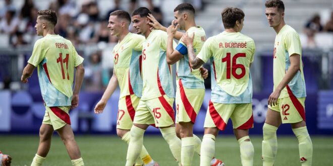 Spain dominates Dominican Republic with 3-1 win