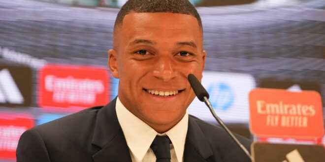 Kylian Mbappé buys majority ownership of Ligue 2 club