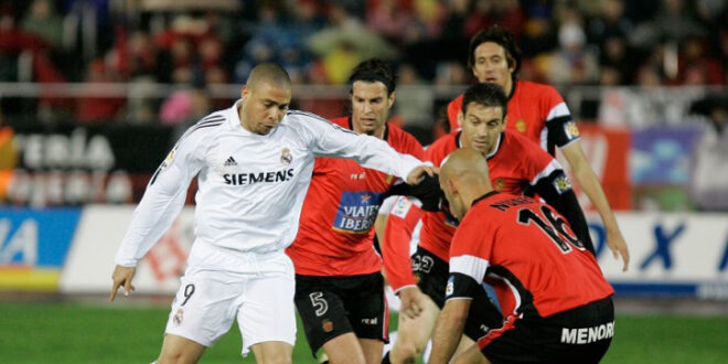 Ronaldo becomes a Galactico – La Liga in 2002-03