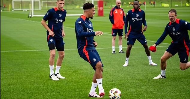 Jadon Sancho returns to Manchester United pre-season training