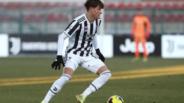 Official: Juventus winger Mattia Compagnon joins Catanzaro