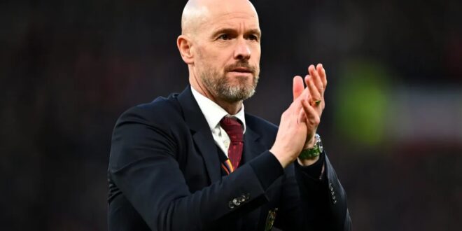 Erik Ten Hag signs new Manchester United contract