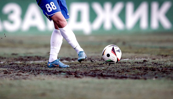 Bulgarian efbet League kicks off but three clubs warned for ‘dangerous’ playing surfaces