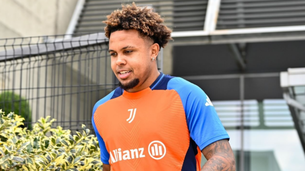 Weston McKennie arrives in Turin ahead of reported Juventus exit