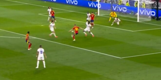 Outrageous piece of skill from Man City target results in Spain goal