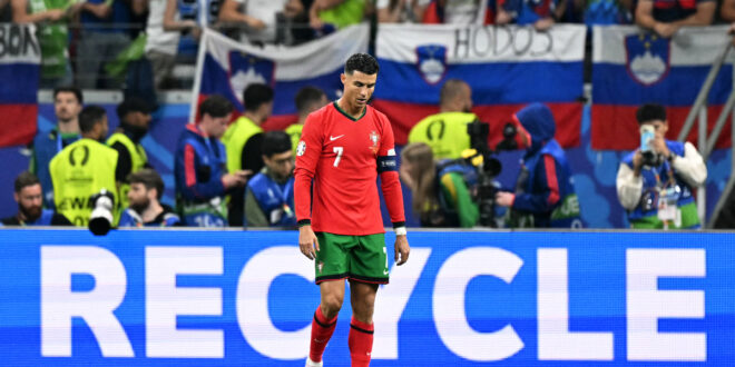 Cristiano Ronaldo adds to embarrassing stat with Slovenia performance