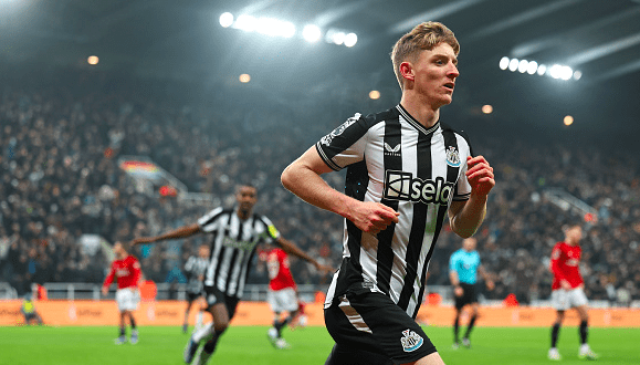 Newcastle United winger Anthony Gordon linked with Liverpool transfer