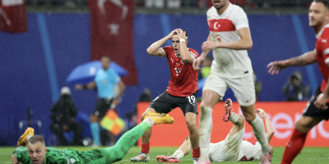 Mert Gunok’s wonder save keeps Turkish hearts pounding into the last 8