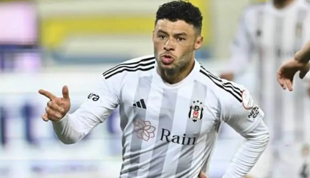 Former Liverpool midfielder Alex Oxlade-Chamberlain linked with a return to England as Besiktas seek wage relief