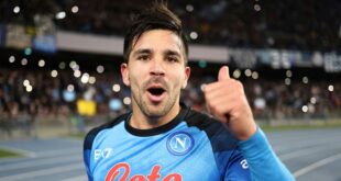 Juventus consider signing Giovanni Simeone as Vlahovic backup