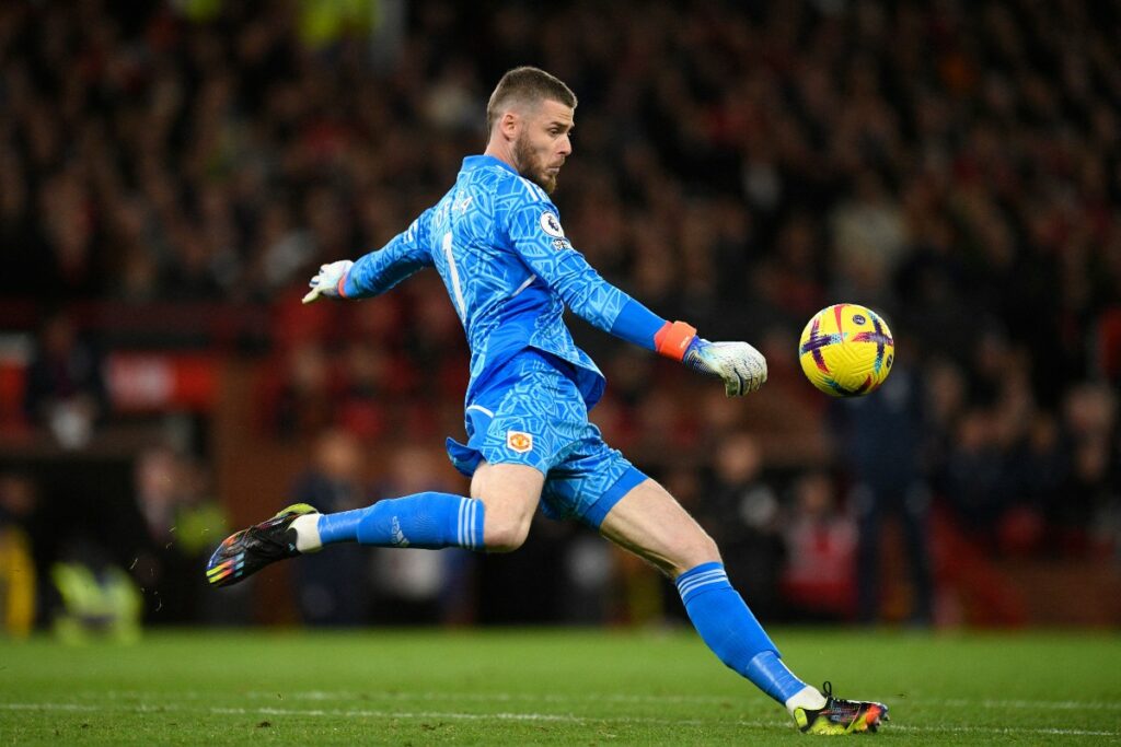 David De Gea in talks to join Serie A oufit Genoa on free transfer