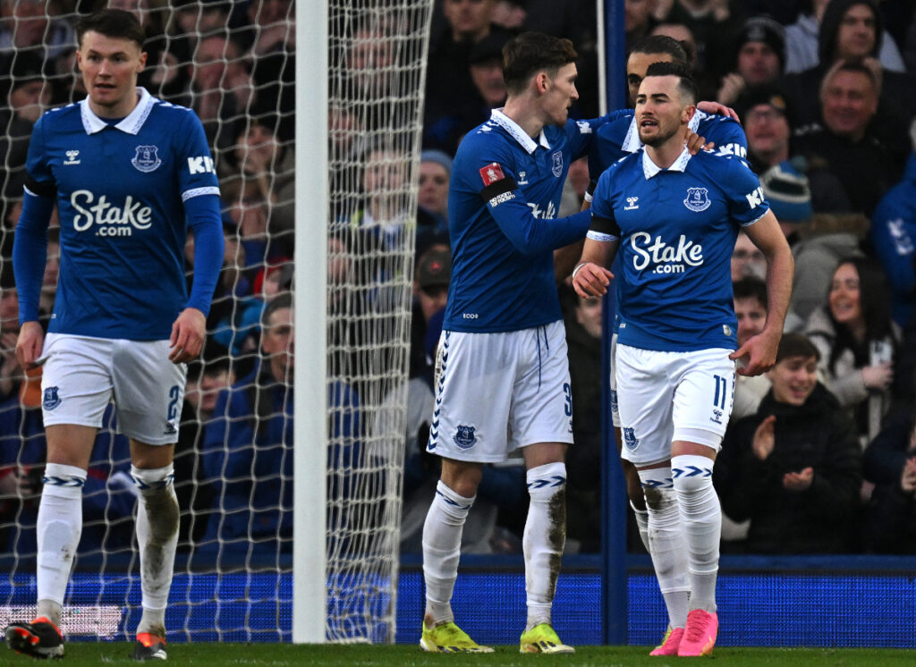 Everton star eyeing up future England call-up after completing transfer