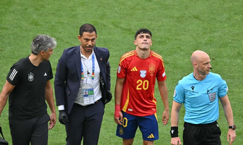 Barcelona midfield maestro taken off injured in Spain vs Germany