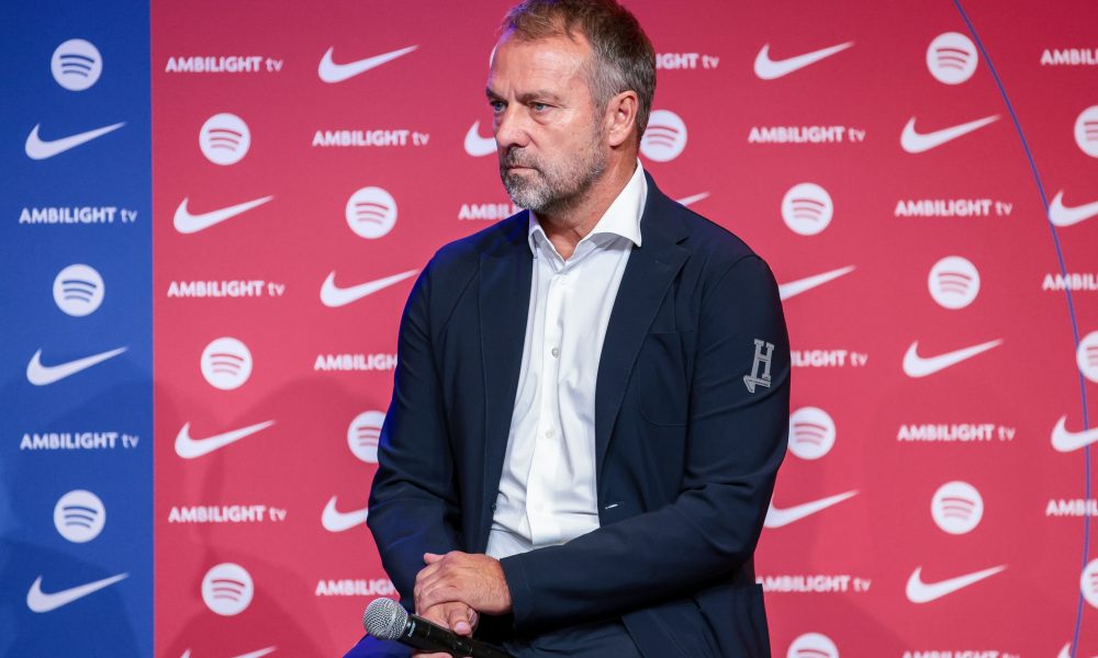 ‘There is much more intensity’ – UE Olot coach compares Flick and Koeman’s Barcelona