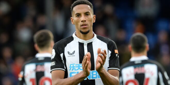 Isaac Hayden training hard in Qatar ahead of move away from Newcastle