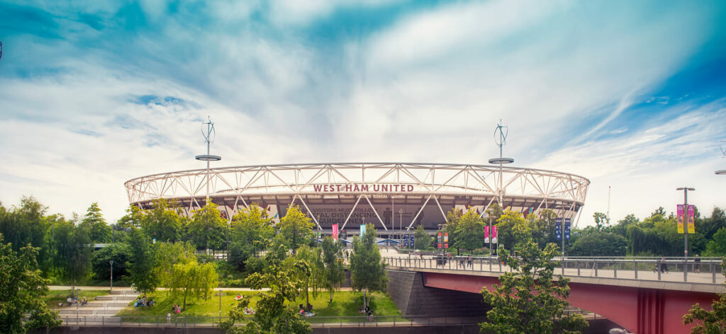 West Ham sign defender Kilman from Wolves