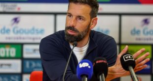 Van Nistelrooy will bring ‘Manchester United DNA’ to Old Trafford, says Ten Hag