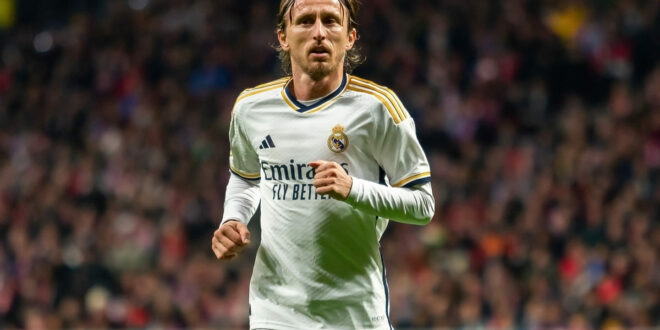 Luka Modric signs new deal with Real Madrid