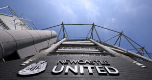 Defender spotted at Newcastle despite leaving the club