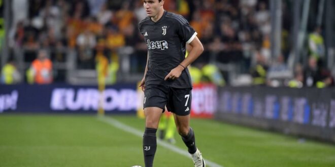 Barcelona offered a chance to sign unsettled Juventus star