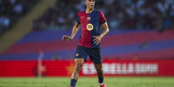 Barcelona coach makes his preference clear between two La Masia midfield starlets