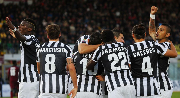 Three in a row for record-breaking Juventus