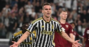 Genoa consider signing Juventus striker Milik to replace Gudmundsson