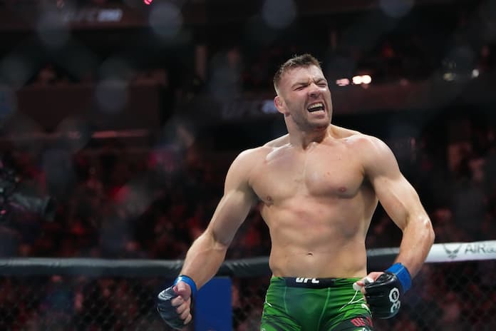 Dricus Du Plessis Has Crazy Training Method Ahead Of UFC 305