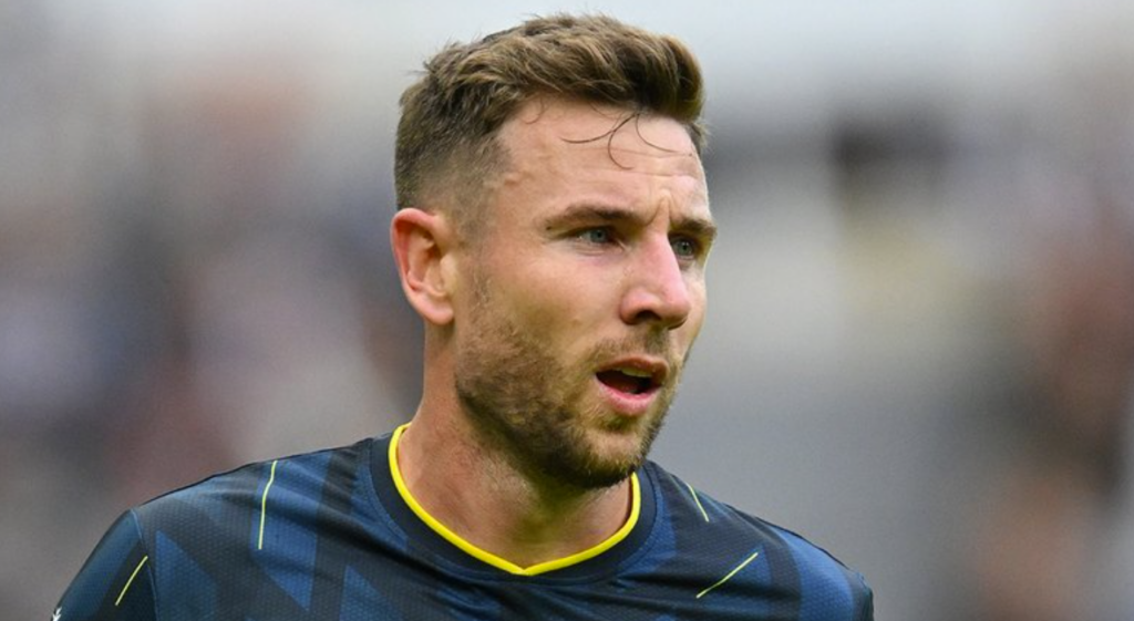 Paul Dummett in talks to join two former Mags in the Championship – Report