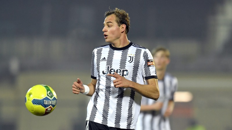 Sampdoria is eyeing a summer move for Juventus midfielder