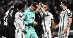 Juventus goalkeeper Szczesny could contemplate retirement this summer