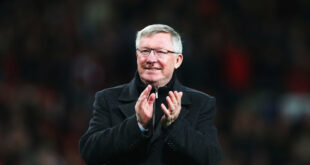 Sir Alex Ferguson retires with championship success