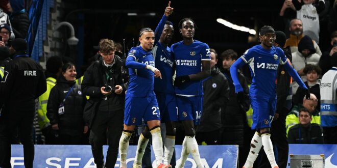Crystal Palace eye Chelsea defender
