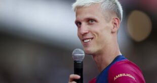 Barcelona summer signings address fans at Montjuic – ‘An honour to be part of this club’