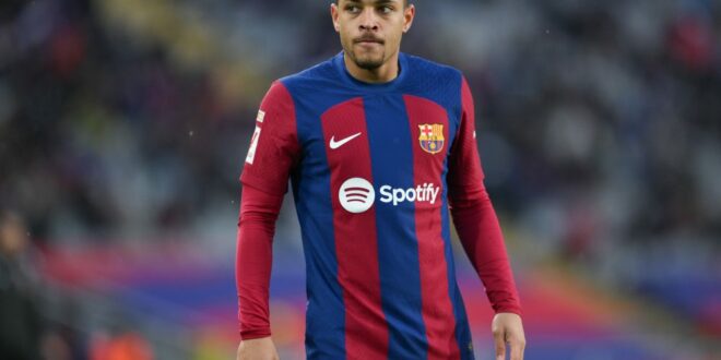 Barcelona receive approach from Portuguese heavyweights for out-of-favour starlet