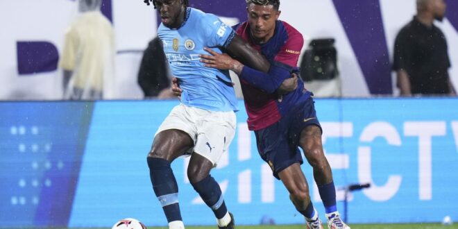 Three La Liga clubs table offers for Barcelona defender who Flick does not count on