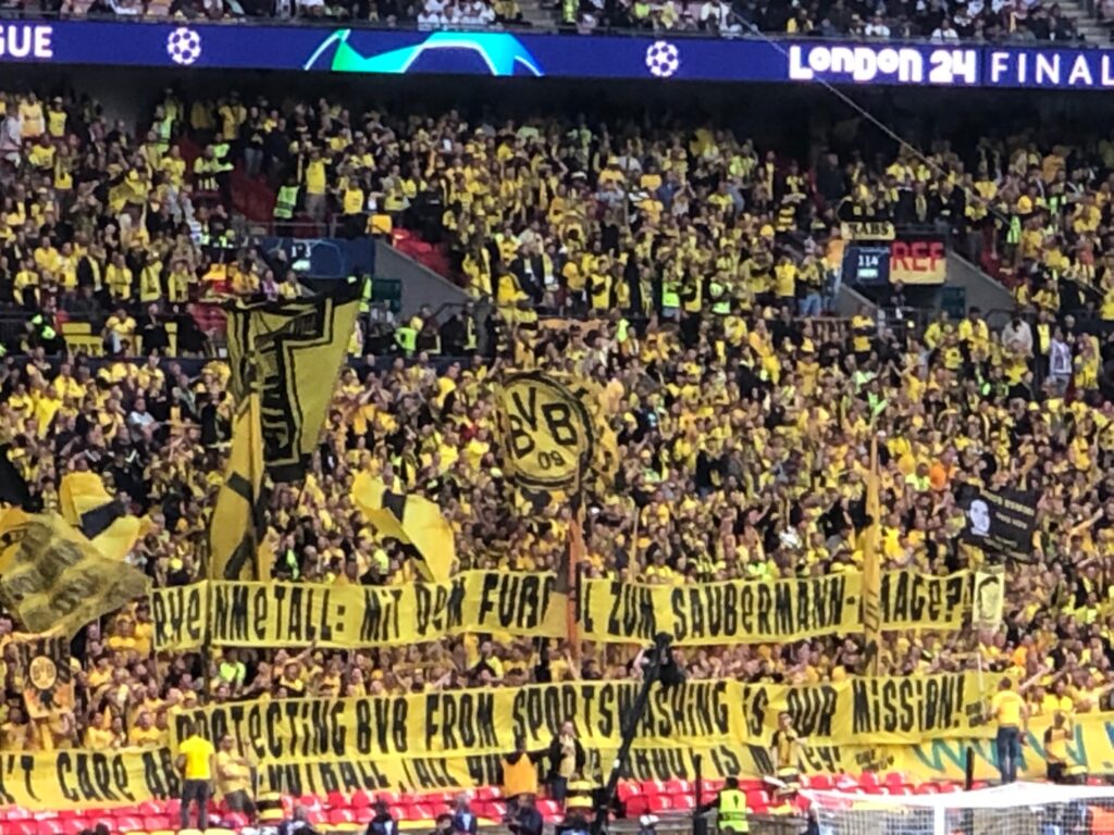 Dortmund fans increasingly take up arms against Rheinmetall sponsorship