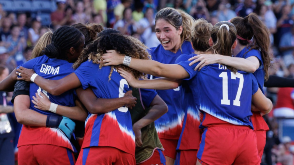 USWNT reclaims No. 1 spot in FIFA Rankings after Olympic triumph