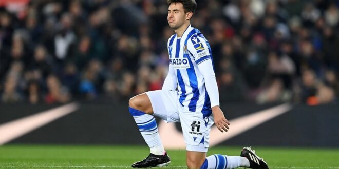 Zubimendi turns down Liverpool move to stay at Sociedad