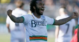 Venezia award Serie A promotion hero Busio with new deal