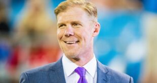 Alexi Lalas says USMNT ‘needs to win us back’ after new low