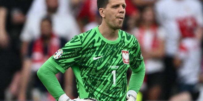 Can Szczesny play for Barcelona in Champions League?