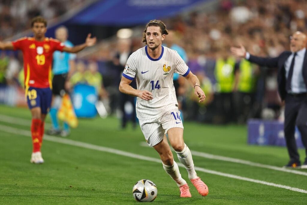 Rabiot completes Marseille switch