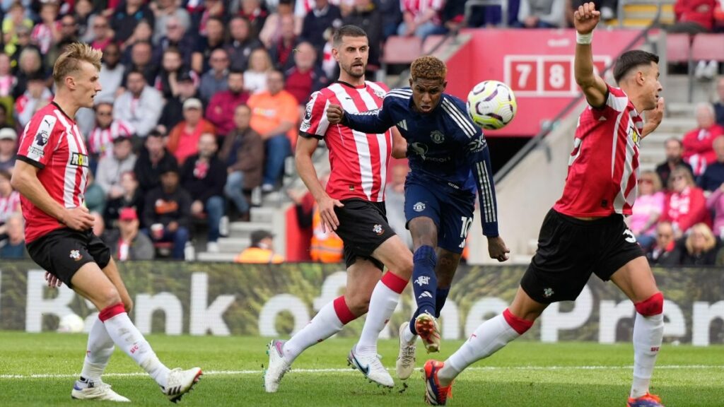 Rashford nets first goal since march