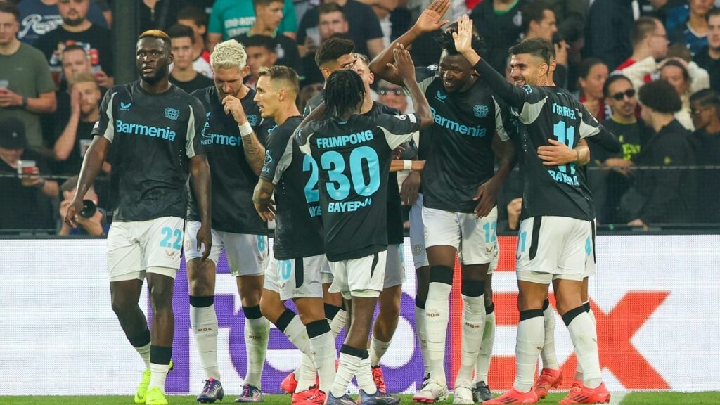 Leverkusen run riot, Barca beaten by Monaco