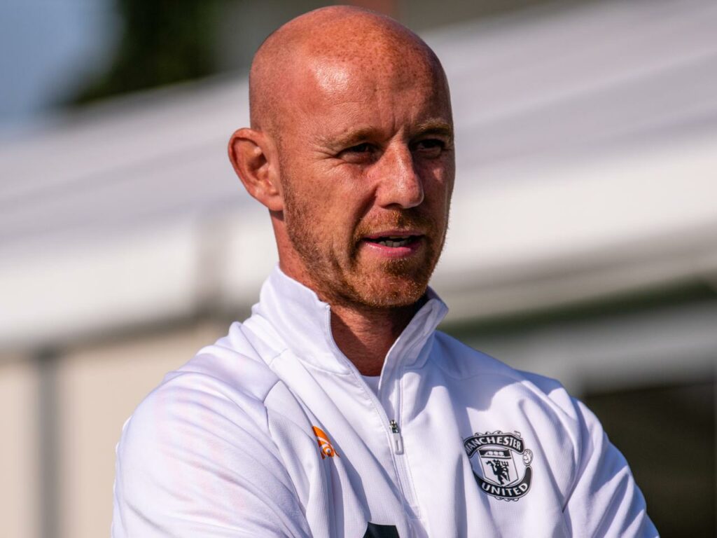 Nicky Butt urges Man United to keep faith with Erik ten Hag